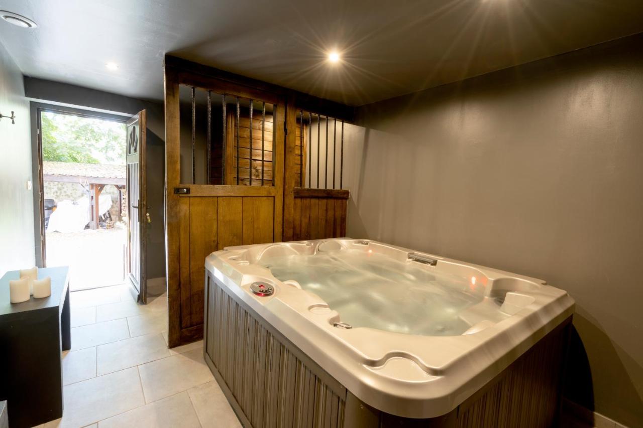 Domaine De La Course Bed & Breakfast Doudeauville Ngoại thất bức ảnh